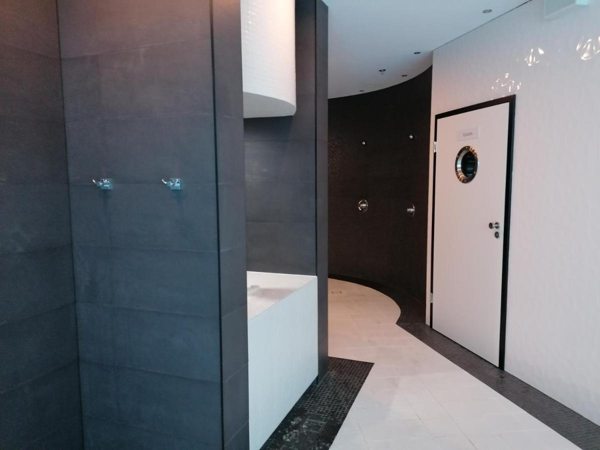Szczecin Hanza Tower Apartment-Basen Экстерьер фото